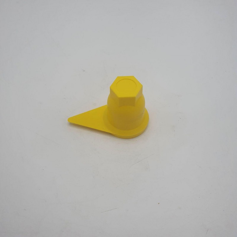 Колпачок на колесную гайку 33 "Стрелка" пластиковый желтого цвета