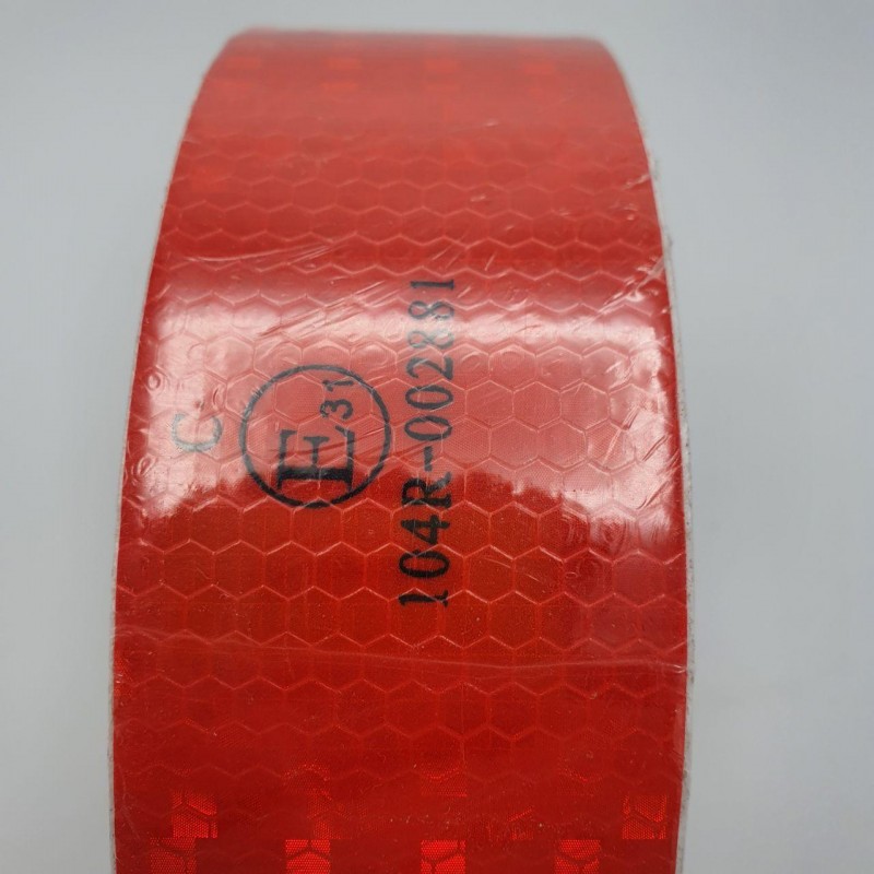 Лента светоотражающая для маркировки кузова красная (Е31)