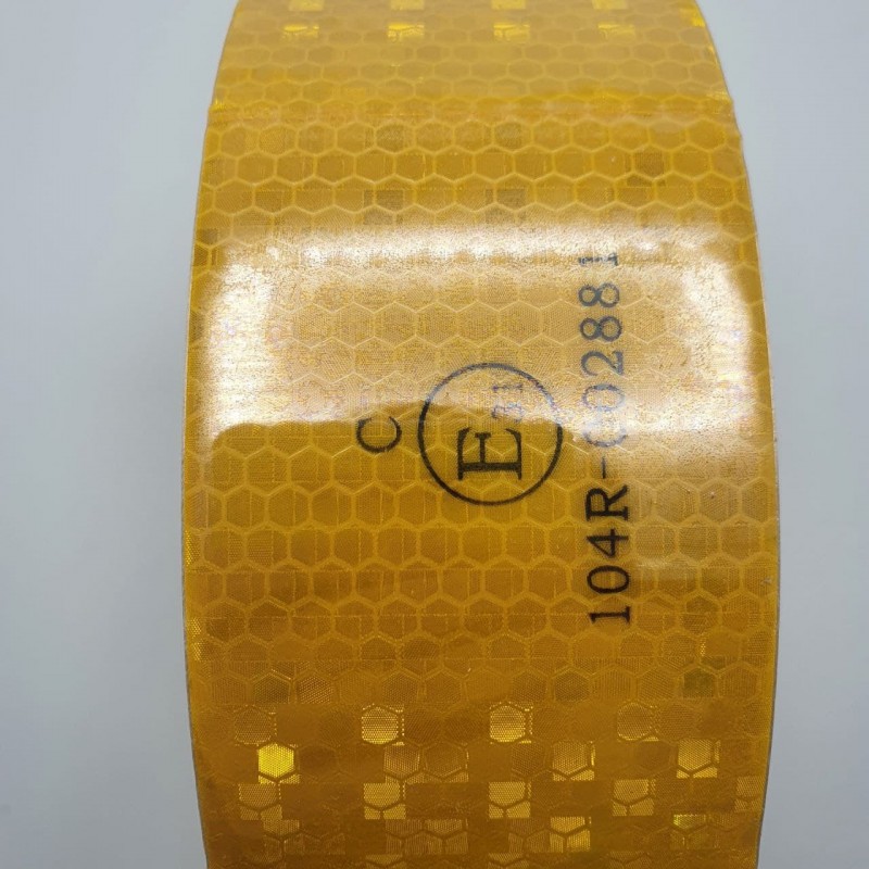 Лента светоотражающая для маркировки кузова жёлтая (Е31)