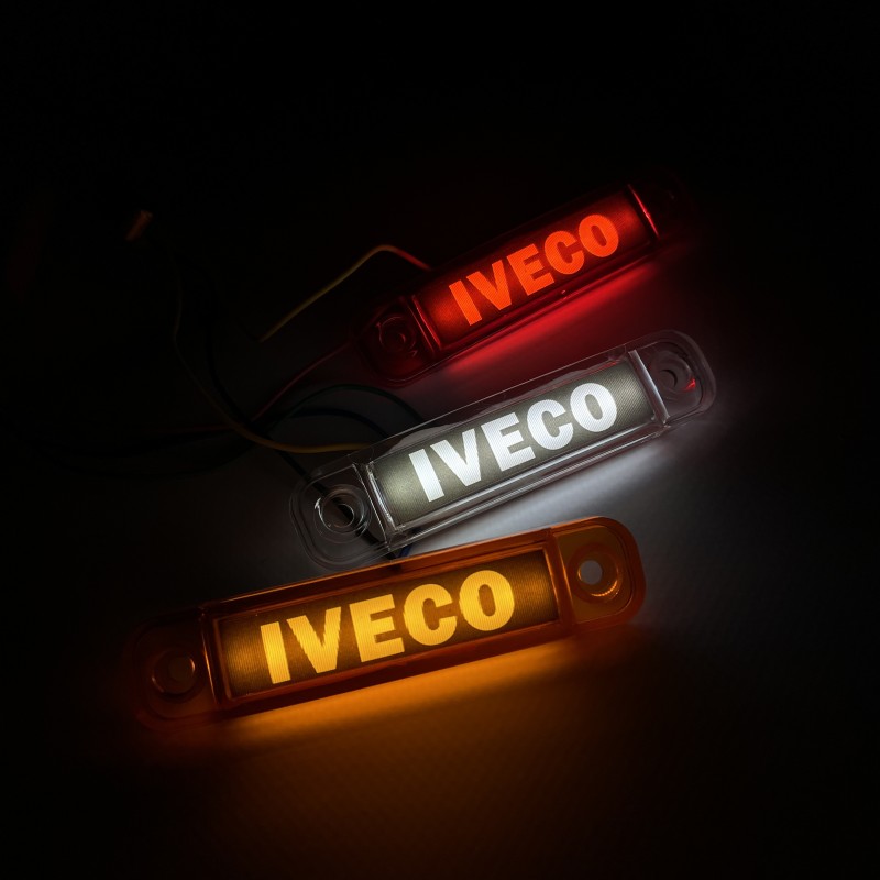 Габаритный фонарь светодиодный красный 24В с надписью Iveco