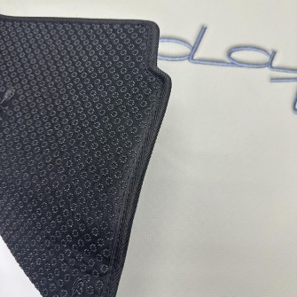 Килимок Еко-шкіра MIRAGE DAF 105 автомат Сірий