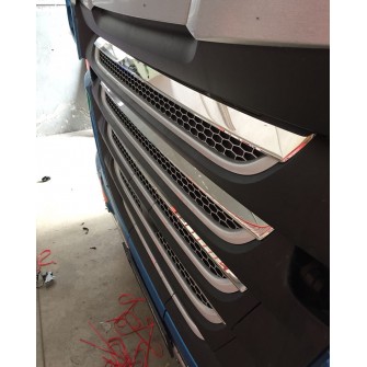 Накладки на передню решітку DAF XF 106 з нержавіючої сталі