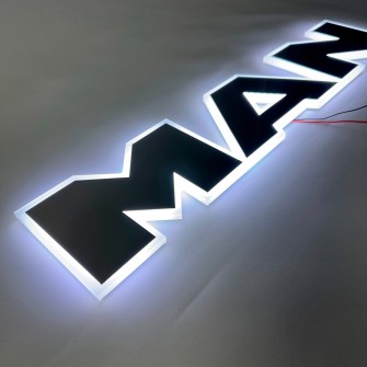 Буквы эмблема с подсветкой на капот MAN белый