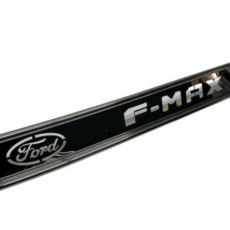 Накладка под лобовое стекло "Мухобойка" FORD F-MAX