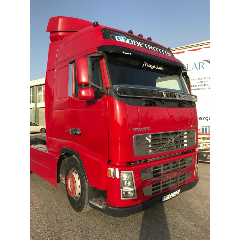 Накладка Мухобойка под лобовое стекло Volvo FH12/FH13 нержавеющая сталь Накладка Мухобойка под лобовое стекло Volvo FH12/FH13 нержавеющая сталь