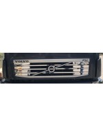 Накладки на переднюю решётку верхняя часть VOLVO FH13 нержавейка